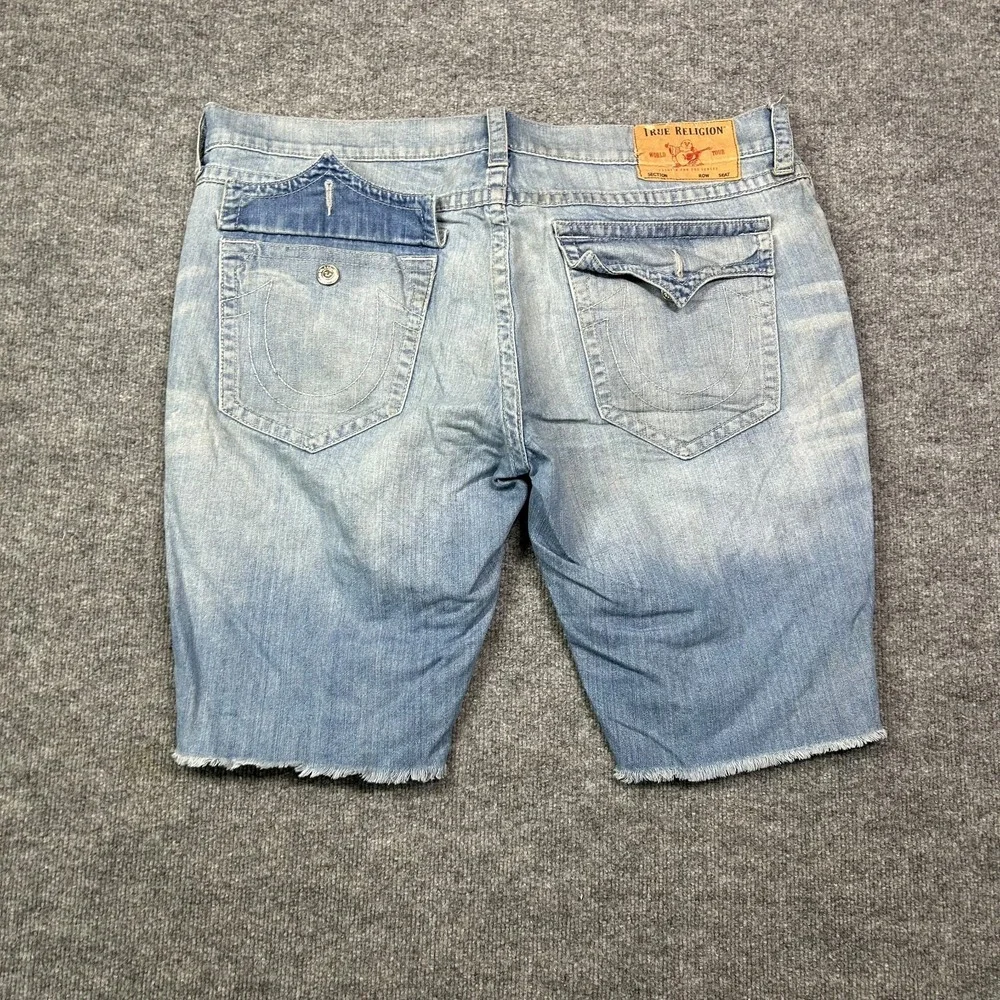 True Religion Ricky Relaxed Straight Denim Shorts‎ Men's Blue Frayed Hem - W45